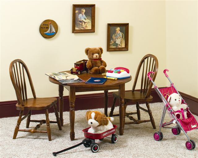 Amish Zaylee Childrens Table and Chair Set