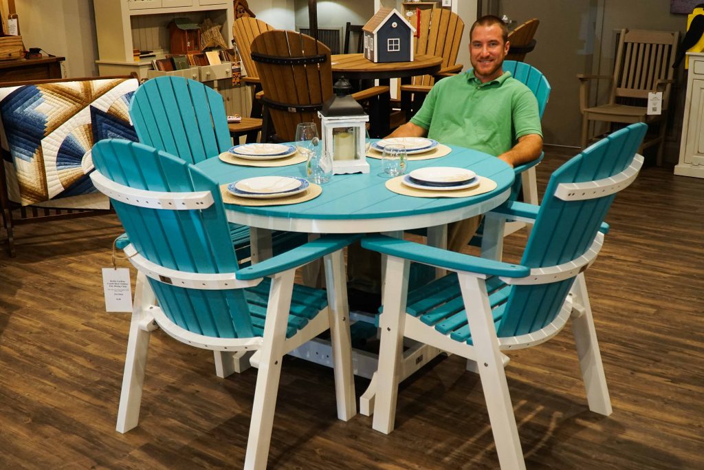 Berlin Gardens Five Piece Patio Furniture Poly Dining Set