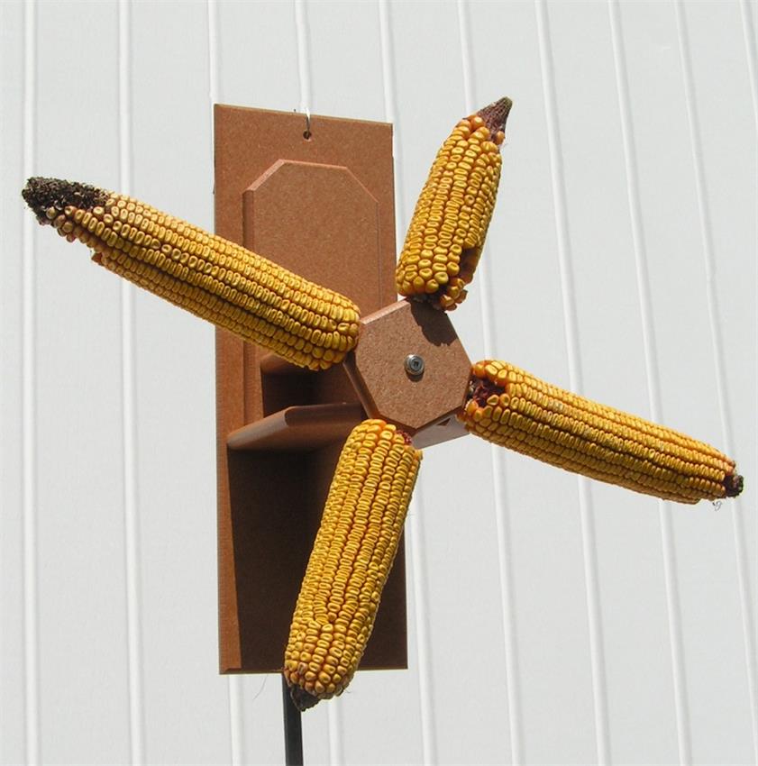 Amish Poly Squirrel Feeder