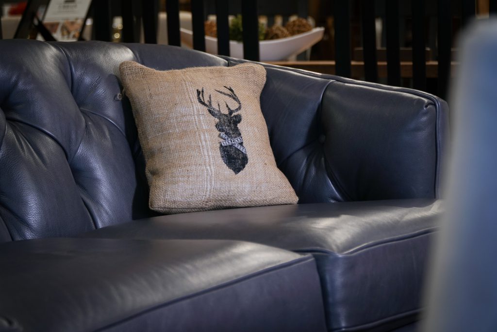 Deer Head Stenciled on Burlap DIY Pillowcase