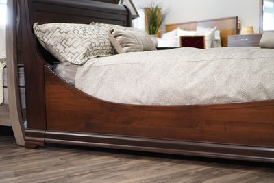 Amish Versailles Euro Sleigh Bed