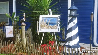 Amish Wooden Decorative Lawn Lighthouse